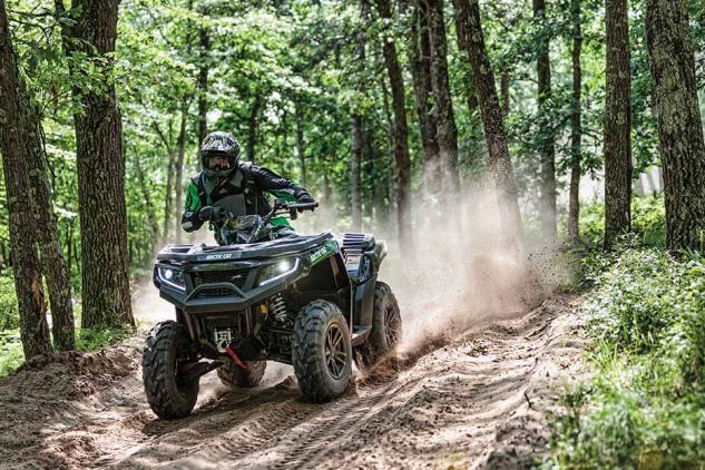 2015 arctic cat atv and utv lineup preview, 2015 Arctic Cat XR 550 LTD Action