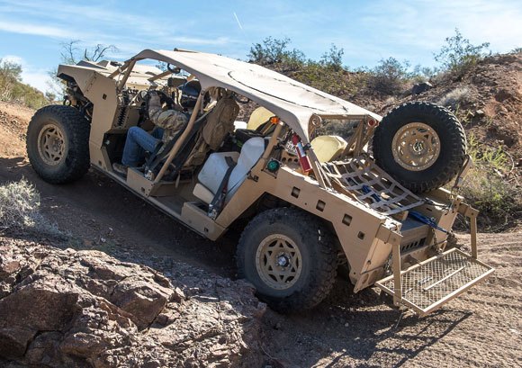 polaris defense unveils dagor ultra light combat vehicle, Polaris DAGOR Action Left