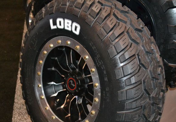 aimexpo 2014 cst atv and utv tires video, CST Lobo UTV Tire