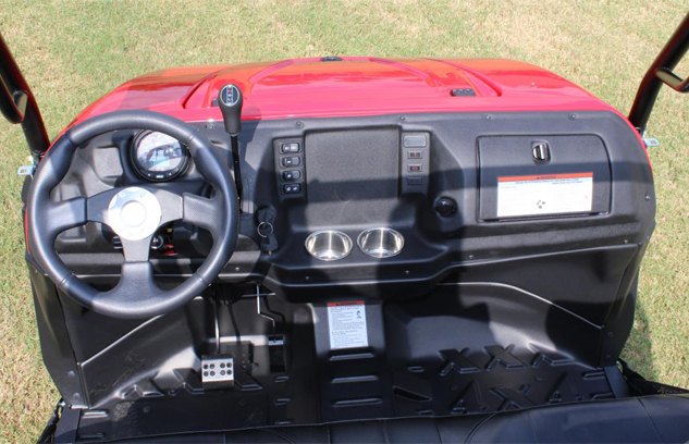 mahindra ready to take on utv market, Mahindra mPACT XTV S Cockpit