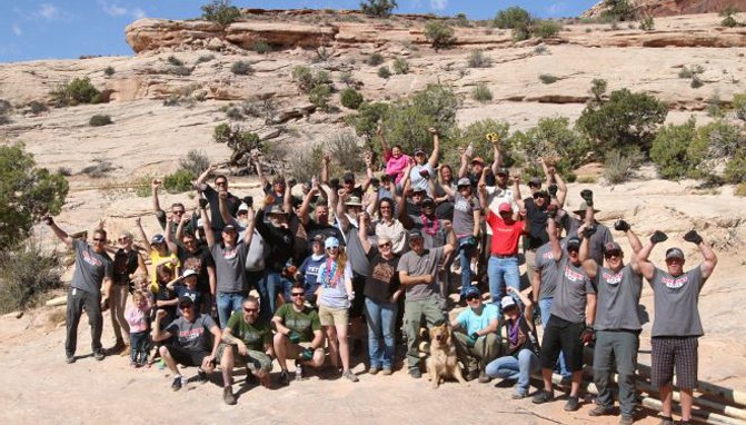 volunteers help improve moab s sevenmile rim trail