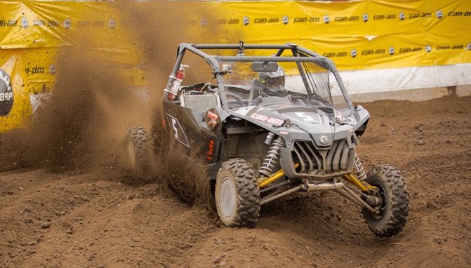 can am mavericks sweep 12 hours of la tuque podium