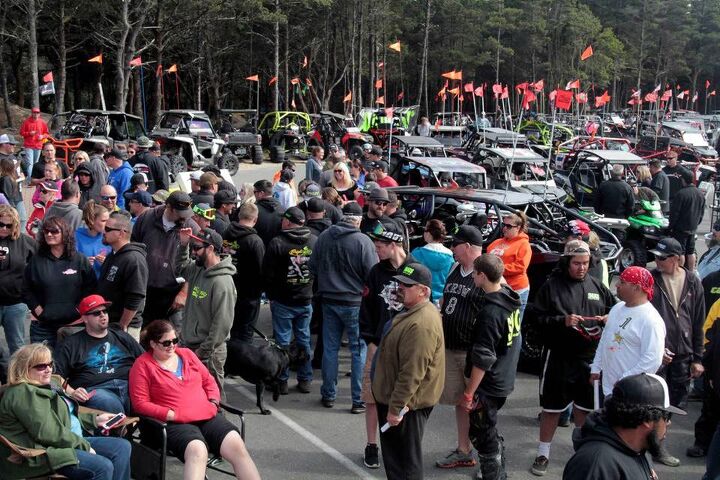 2015 utv invasion winchester bay report, UTV Invasion Crowd