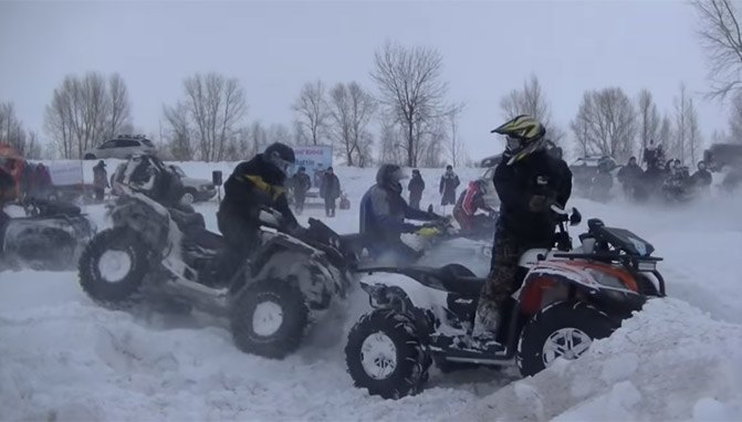 atv racing in the snow in russia video