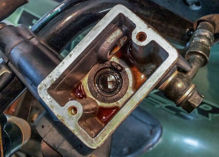 how to rebuild your atv master cylinder, 1 Corroded Master Cylinder