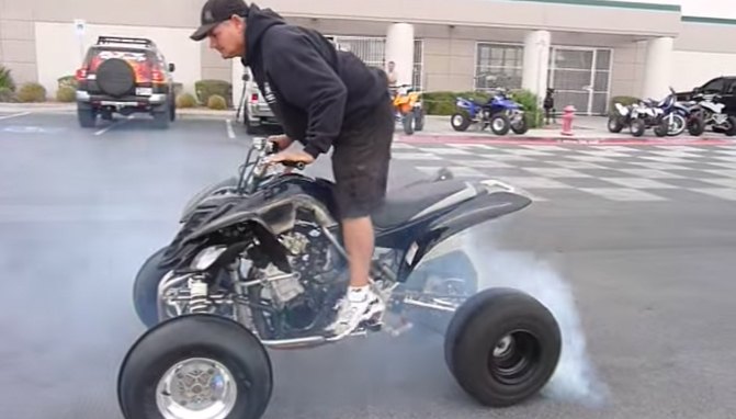 crazy burnout on a gsxr 1000 powered raptor video