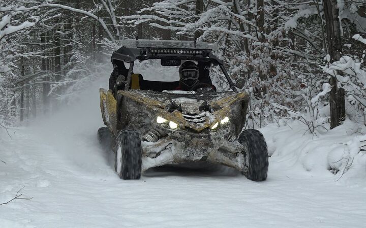 snow day with a yamaha yxz1000r video, Yamaha YXZ1000R Snow