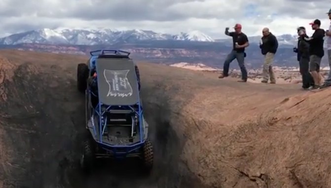 This 4 Seat RZR is Getting After It in This Moab Hot Tub + Video