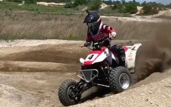 This Guy is Ripping on His Old Honda TRX250R + Video