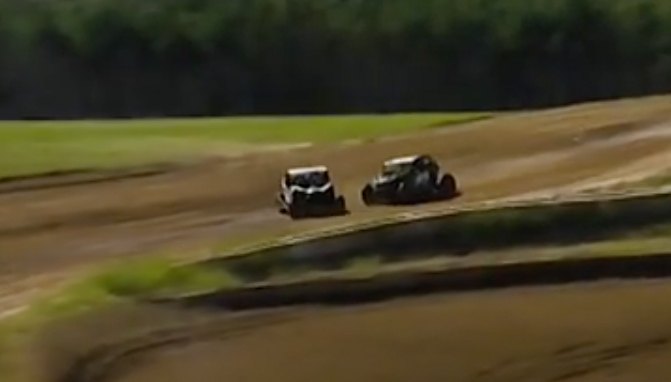 can am teammates tim farr and kyle chaney narrowly avoid a huge crash video