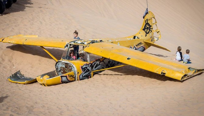 poll should the blm have left the crashed airplane in the glamis dunes