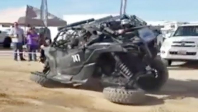 this guy is literally limping his maverick x3 to the pits video