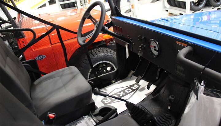 mahindra roxor unveiled, Mahindra ROXOR Cockpit