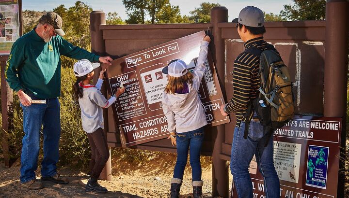 protecting the future of atv and utv riding with the yamaha outdoor access initiative, Trail Signs