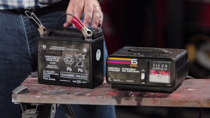 how do atv batteries charge video