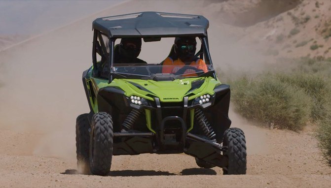 Driving the Honda Talon in the Desert With an Off-Road Beginner