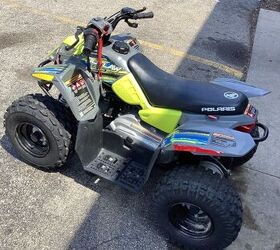 kids fun good tires runs good no ignition key just a toggle switch to turn on