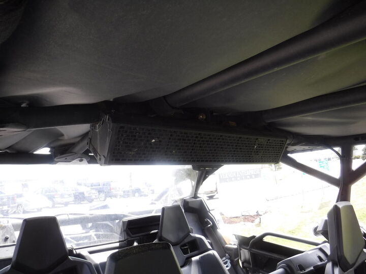only 1152 miles power steering boss audio system windshield rear window soft