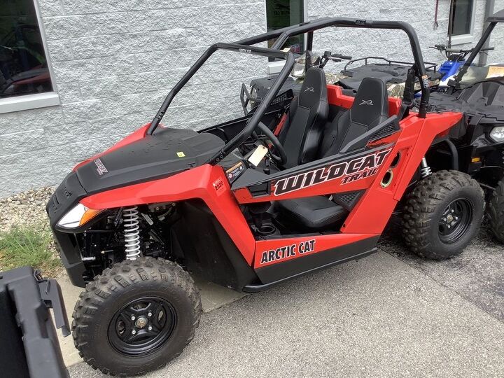 only 193 miles 700cc fuel injected motor 50 wide fox shocks 4x4 automatic