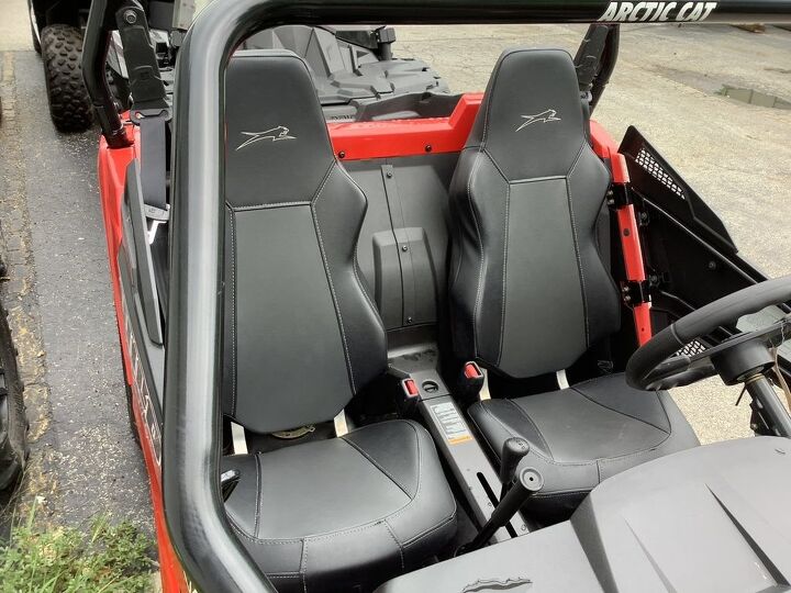 only 193 miles 700cc fuel injected motor 50 wide fox shocks 4x4 automatic