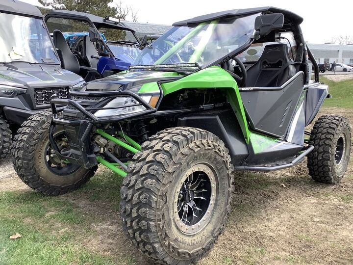 raceline wheels gladiator tires power steering roof windshield mirrors big