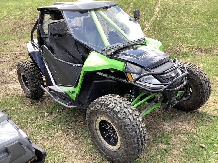 raceline wheels gladiator tires power steering roof windshield mirrors big