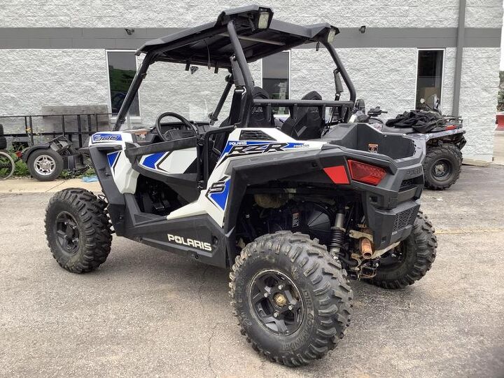 21st annual madness sale only 984 miles fox shocks 900cc efi roof automatic