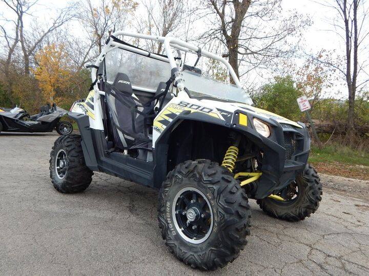 power steering half windshield soft top soft rear window fox podium shocks
