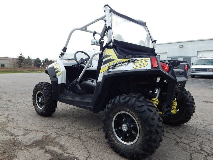power steering half windshield soft top soft rear window fox podium shocks