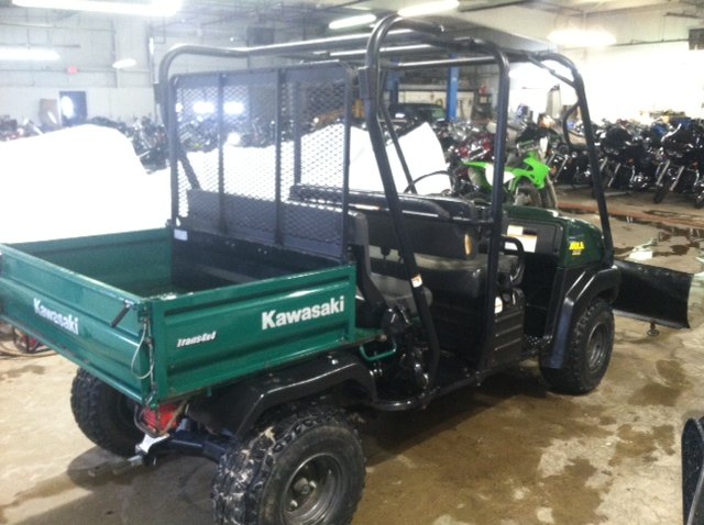 clean strong running kawasaki diesel mule 3010 trans w plow that was just freshly
