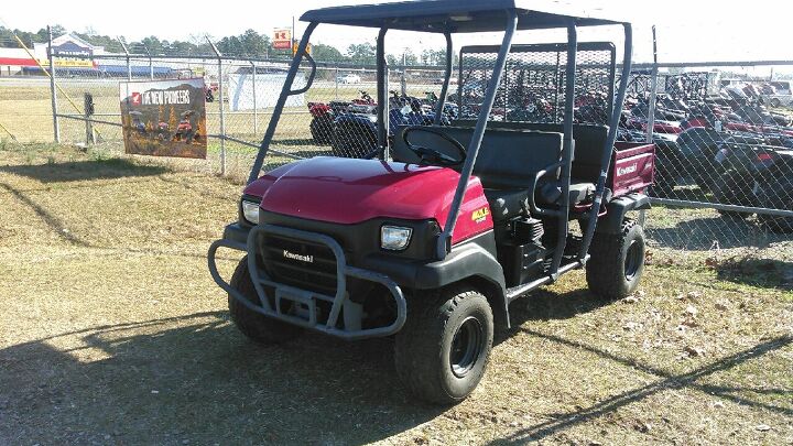 this kaf620j kawasaki mule 3010 4x4 is in good shape has your normal wear and