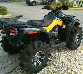 outlander max 800rthis atv comes with itp wheels wrapped in high