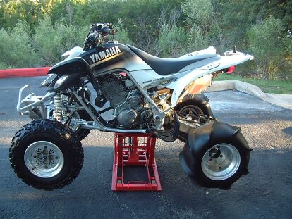YAMAHA 660 RAPTOR (2001), With JACK STAND, and Two 8 FOOT ALUMINUM RAMPS 