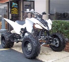 like new yamaha raptor 250 this atv comes with 2 sets of graphics that are