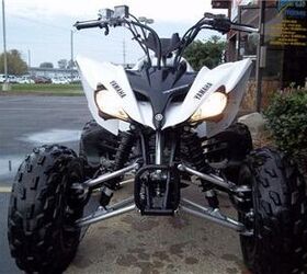 like new yamaha raptor 250 this atv comes with 2 sets of graphics that are