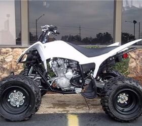 like new yamaha raptor 250 this atv comes with 2 sets of graphics that are