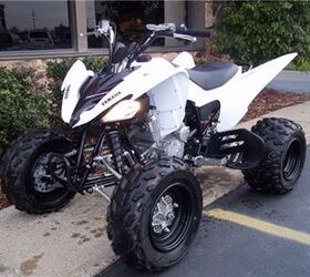 like new yamaha raptor 250 this atv comes with 2 sets of graphics that are