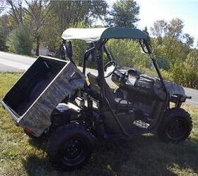 comes with windshield and soft top