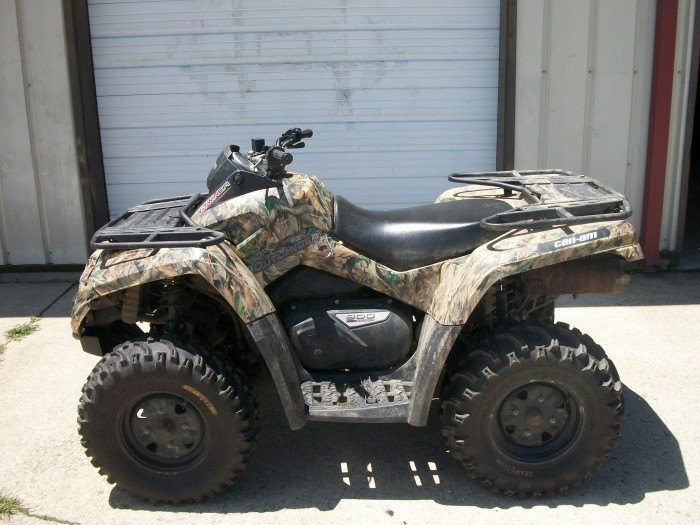 camo 800 outlander call for details ready to sell