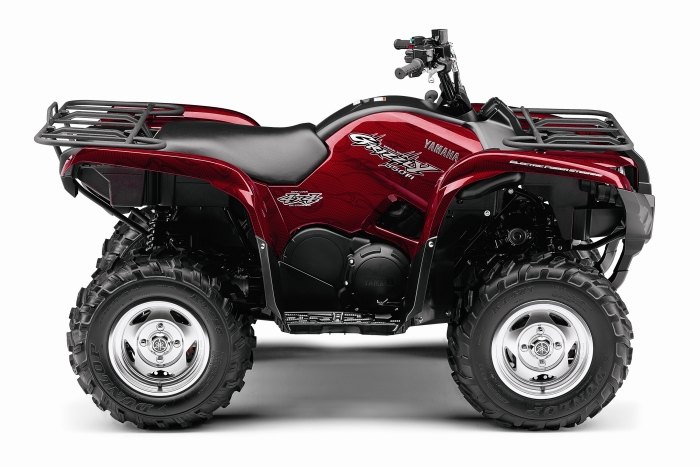 brand new red 2009 yfm5fgpsey with factory warranty