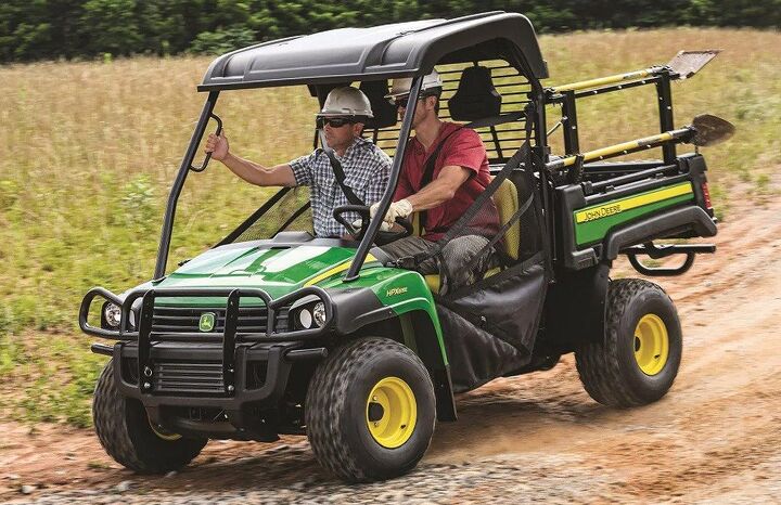 2021 kawasaki mule 4010 44 vs john deere gator hpx615e by the numbers, John Deere Gator HPX615E Action