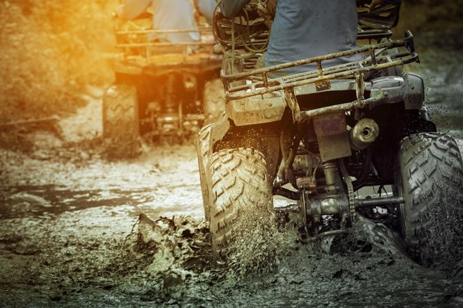 how to break in your atv belt, A muddy ATV