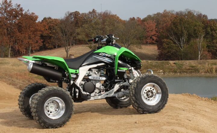 HTC Quad Kawasaki KFX 450 R Vert - Modèle 1/12 - Miniature RC Détailée