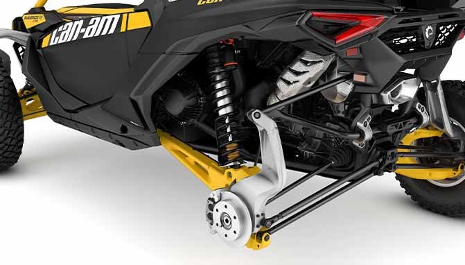 You can see that Can-Am also utilized the HD tall knuckle in conjunction with the 4-link rear suspension design. Just like the front, this is to reduce load, increase strength and stability.