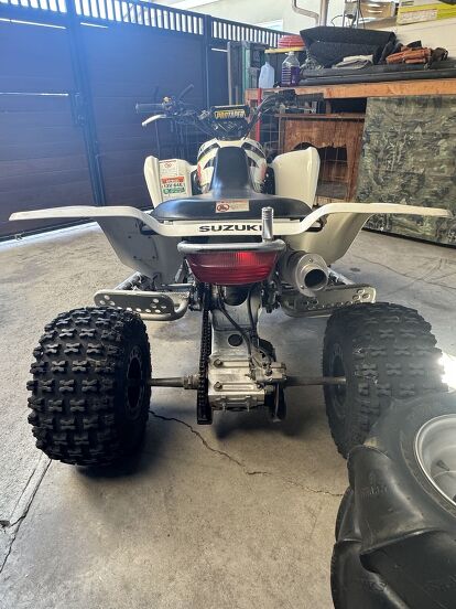 Suzuki LT 400