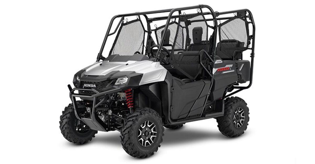 2017 Honda Pioneer 7004 Deluxe
